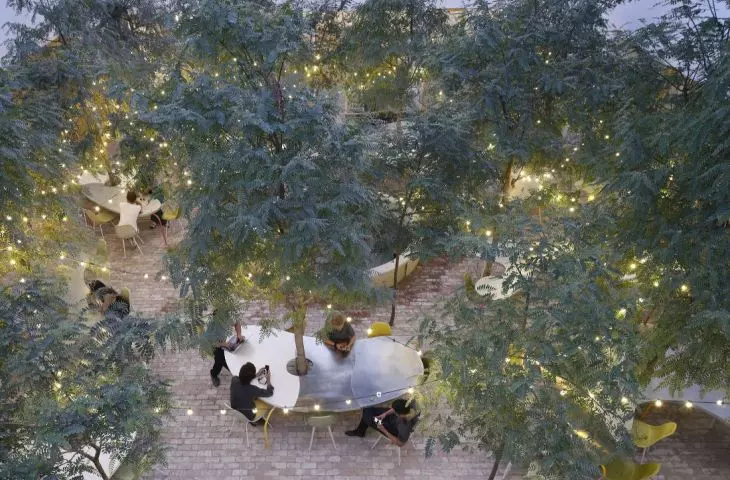 Co-working complex 