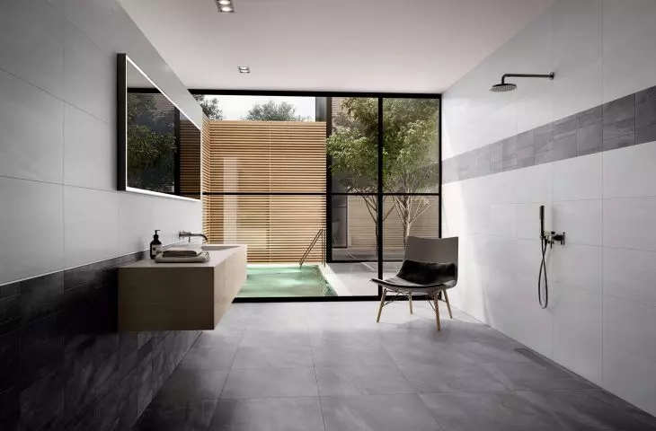 Bathroom arrangement