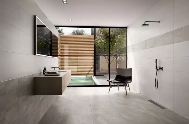 Bathroom arrangement