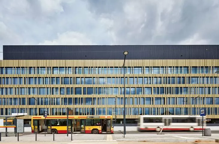 Nowa Fabryczna (budynek biurowy w Łódź Nowe Centrum), Łódź, 2015–2017