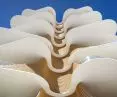 Budynek mieszkaniowy Norfolk w Gold Coast w stanie Queensland w Australii — budynek znajduje się w prestiżowej lokalizacji na południowym krańcu plaży Burleigh Heads