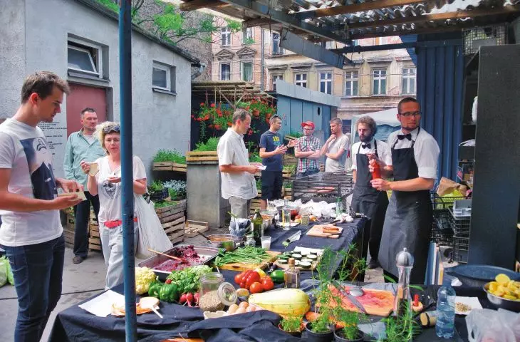 Bazaristan project, Wroclaw, Ptasia Street