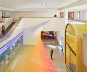 Rewitalizacji przestrzeni zewnętrznej przy Blanton Museum of Art na Uniwersytecie Teksańskim w Austin  — wnętrze muzeum 