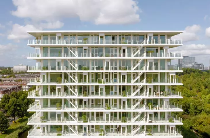 De Voortuinen residential skyscraper in Amsterdam - De Voortuinen translated means 