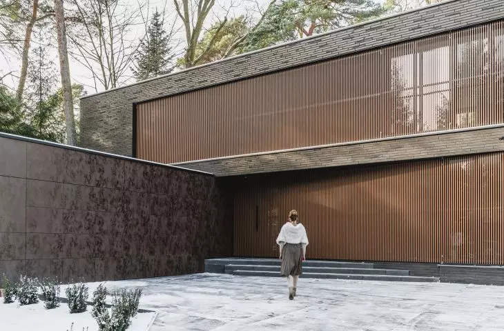 House Obscured