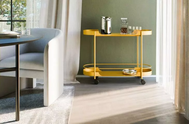 Butter yellow is part of the fashion for a return to naturalness