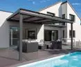 MURANO INTEGRALE ZIP - glass roof with integrated awning ensures enjoyment of the terrace at any time of the year and regardless of the weather