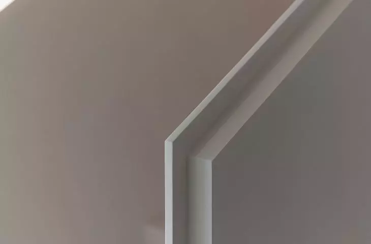 Rezydencja prywatna, Resistone® EX Ground Blanco Puro, Projekt PL Architekci