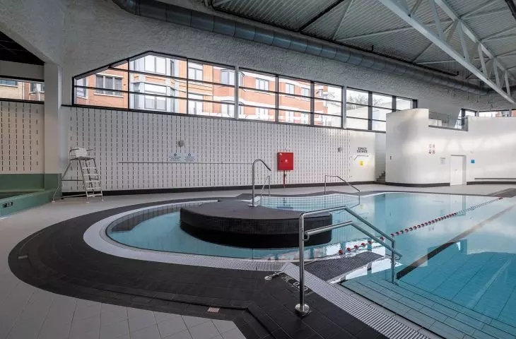 SonaCoustic® acoustic blocks and SonaSpray® acoustic plaster, Jonfosse urban pool