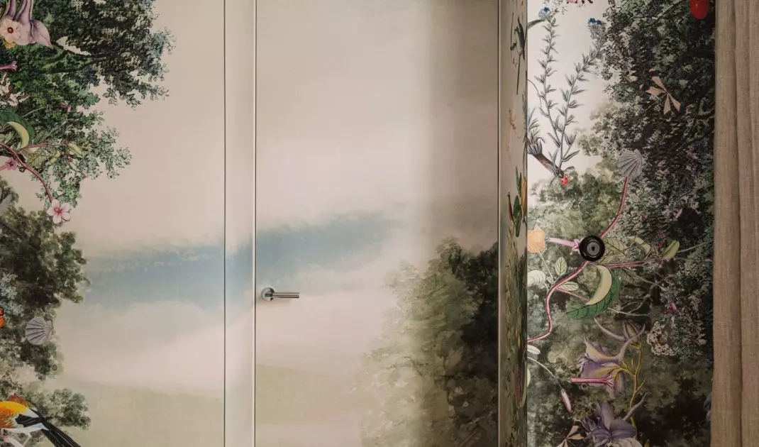 The wallpapers were designed and made to special order.