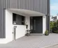 Drzwi aluminiowe ThermoSafe Hybrid, wzór 860, uchwyt HOE 701, kolor RAL 7016