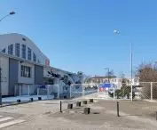 wejście na teren MTP i tzw. Zieloną Rzekę