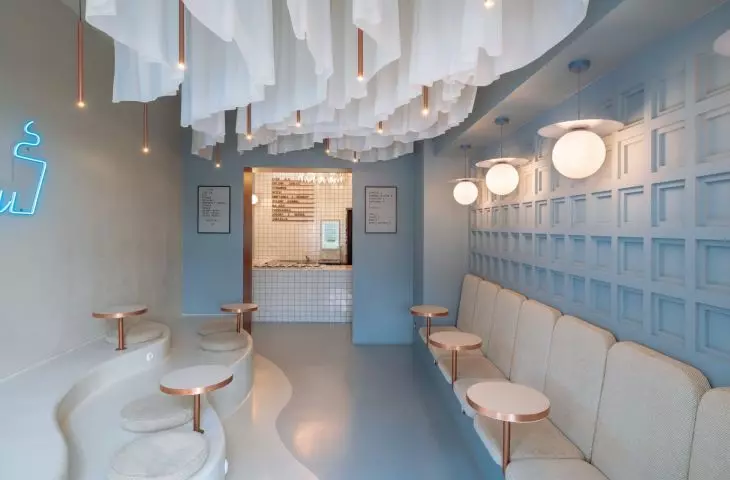 Interior of Fiu Fiu ice cream shop