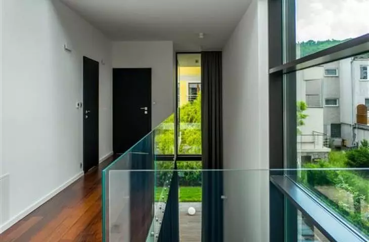 mezzanine