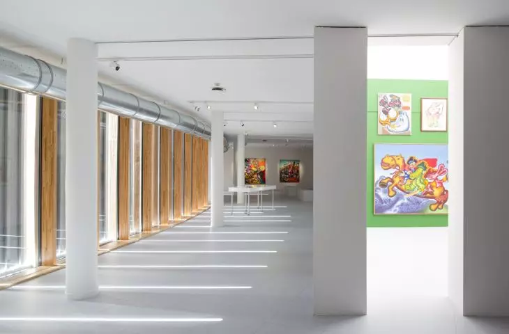 Rozbudowa centrum kulturalnego w Namur — widok wnętrza budynku 