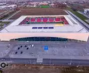 Parking główny przed stadionem