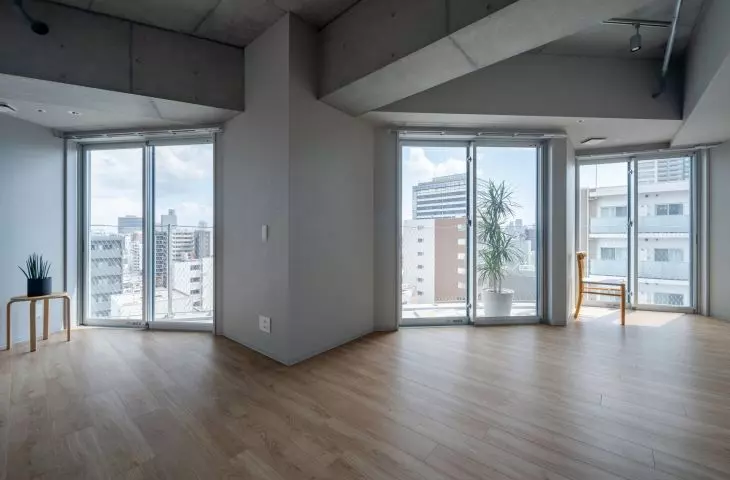 Kompleks apartamentów TOPAZ Shinokachimachi w Tokio  — widok wnętrza  