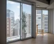 Kompleks apartamentów TOPAZ Shinokachimachi w Tokio  — widok wnętrza  