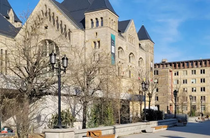 Otwarty Dziedziniec przed CK Zamek w Poznaniu