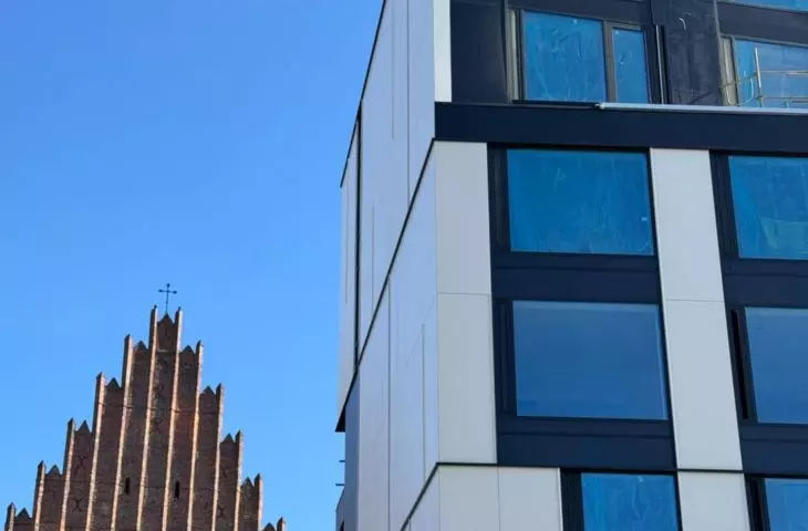 Nowy budynek przy Placu Wolności we Wrocławiu