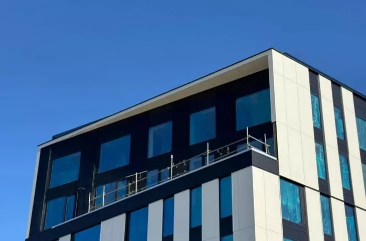 Nowy budynek przy Placu Wolności we Wrocławiu