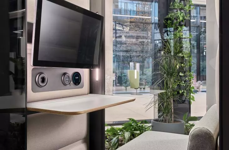 hushFree.S.Hybrid acoustic booth