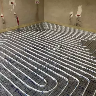 Underfloor heating can be water or electric