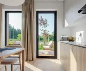 Ogrzewanie podłogowe pod drewnianą podłogą to rozwiązanie, które łączy wygodę z elegancją