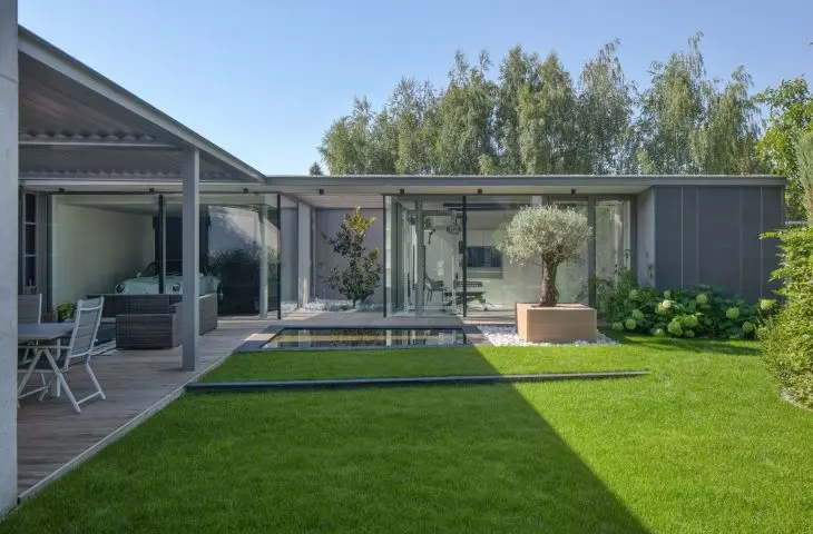 The composition of the building provides privacy for residents