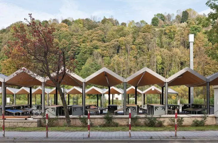 market square in Mszana Dolna