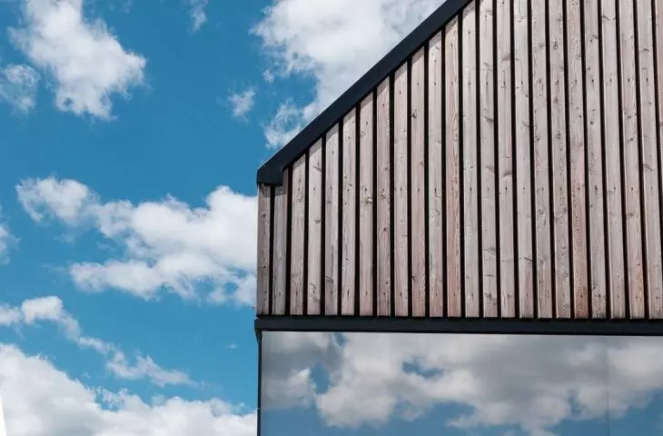 The investor decided that natural patina was the best solution for the facade 