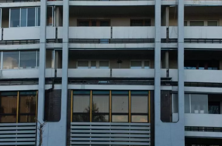 Modernistyczna rotunda PKO na Kapelance w Krakowie