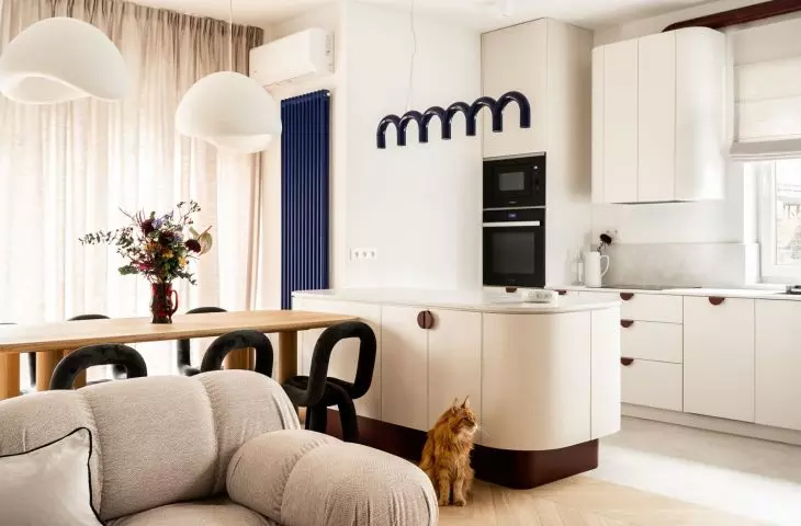 Interior with burgundy and cobalt accents