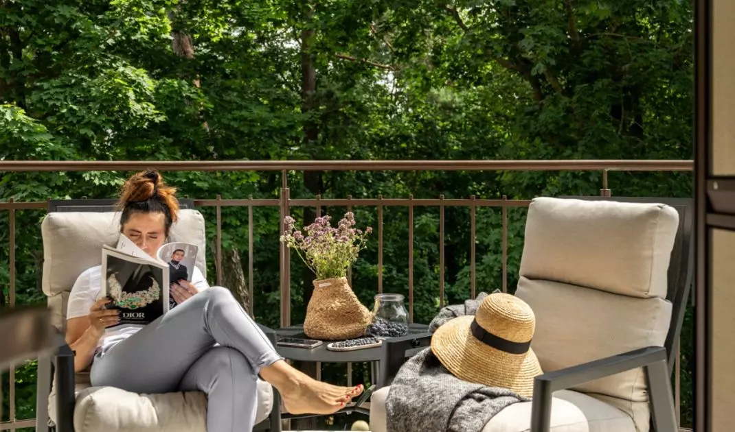 The spacious balcony has become a place of relaxation