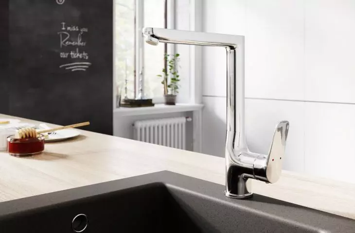 Kitchen arrangement