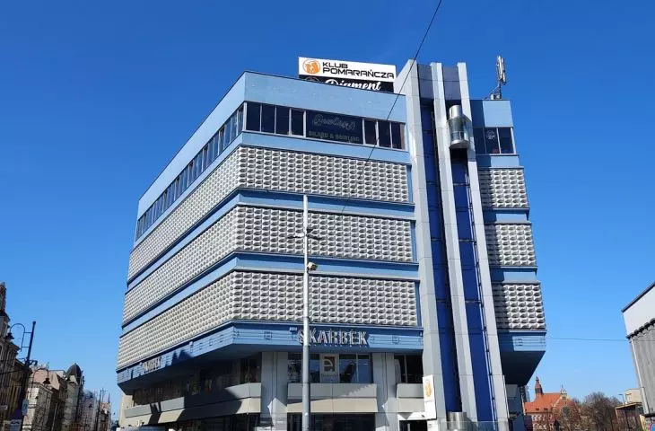 DH Skarbek - widok z rynku