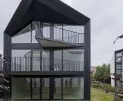 Houses with gills in Zielonki