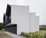 Houses with gills in Zielonki