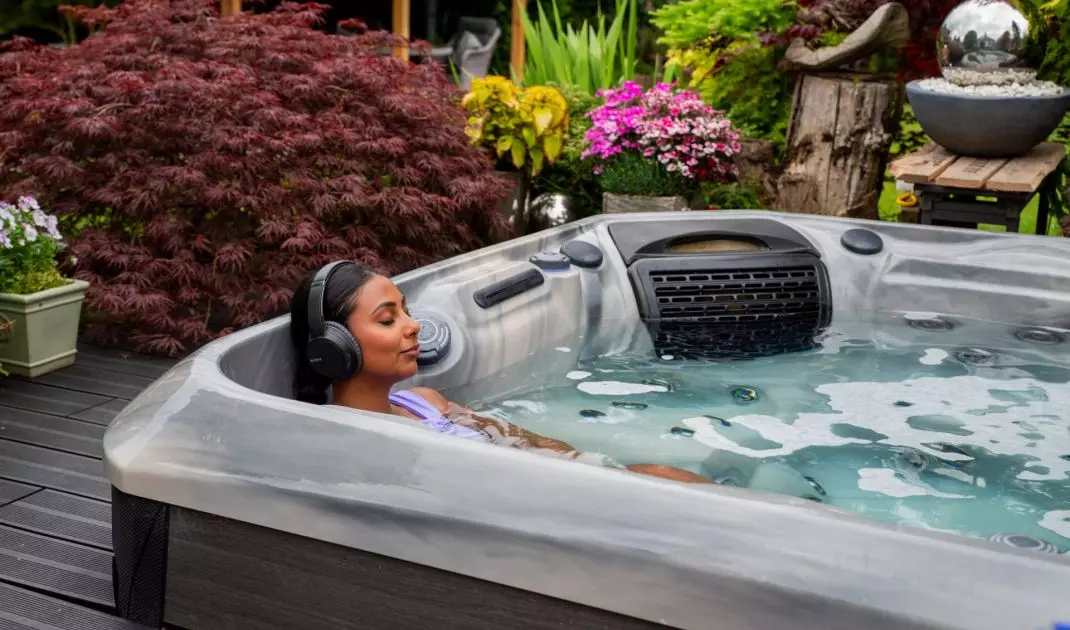 Jacuzzi ogrodowe do świetne miejsce do relaksu i odpoczynku zarówno po intensywnym dniu pracy, jak i po aktywności fizycznej