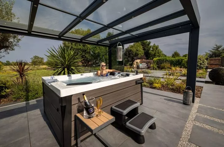 Do zainstalowania jacuzzi potrzebujemy stabilnego i dobrze przygotowanego podłoża