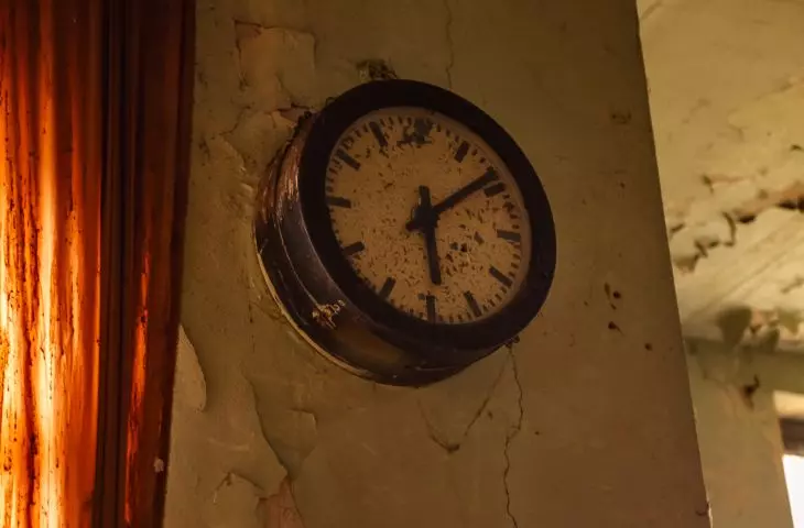Former clock 