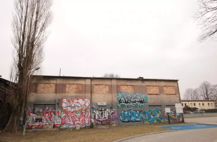 Electric workshop building before restoration