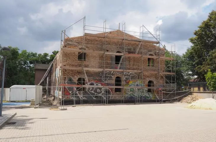 Restoration of the historical appearance of the workshop wall 