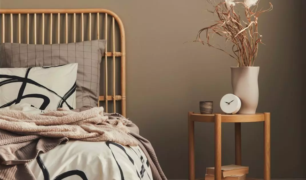 Perfekcyjnym wyborem do koloru Mocha Mousse kolorem będzie dębowa podłoga Pure Forest 