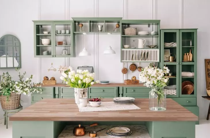Drewniany blat wykonany z jesionu