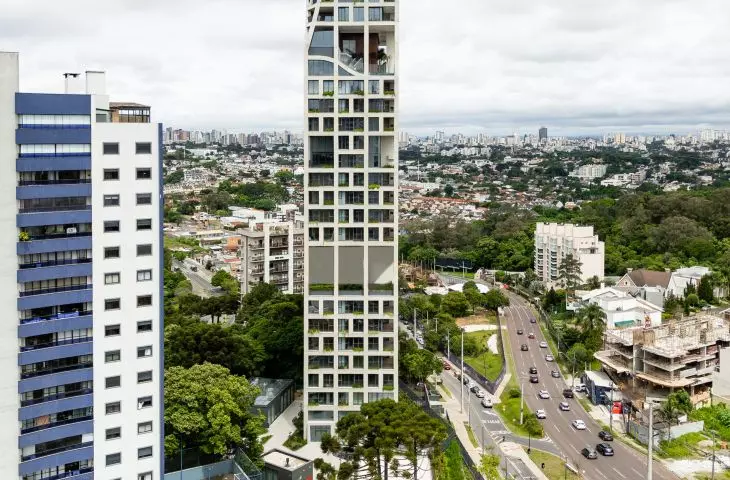 AGE 360 high-rise building in Curitiba, Brazil, introduces innovative typology of living spaces