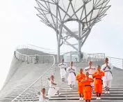 Teatr Latających Mnichów Shaolin posiada scenę z tunelem aerodynamicznym
