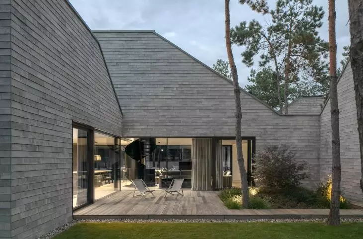 Multi-Member House