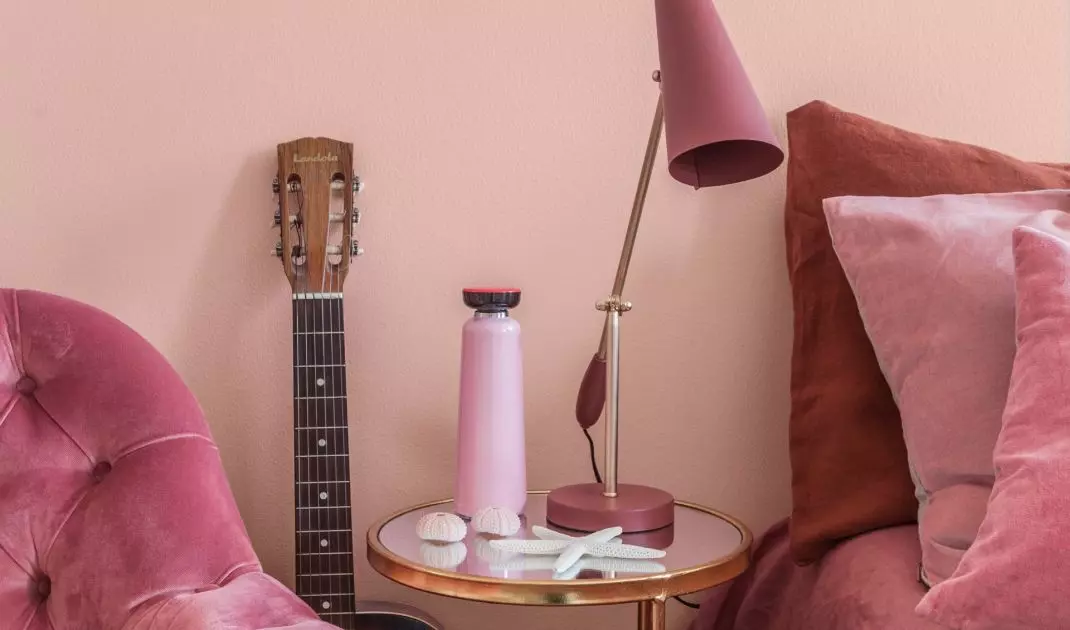 Color draining can make even a small room appear more spacious and orderly