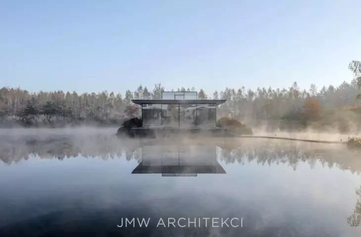 The 70-square-meter Lakefront Garden Pavilion was located on an artificial island, surrounded by water
